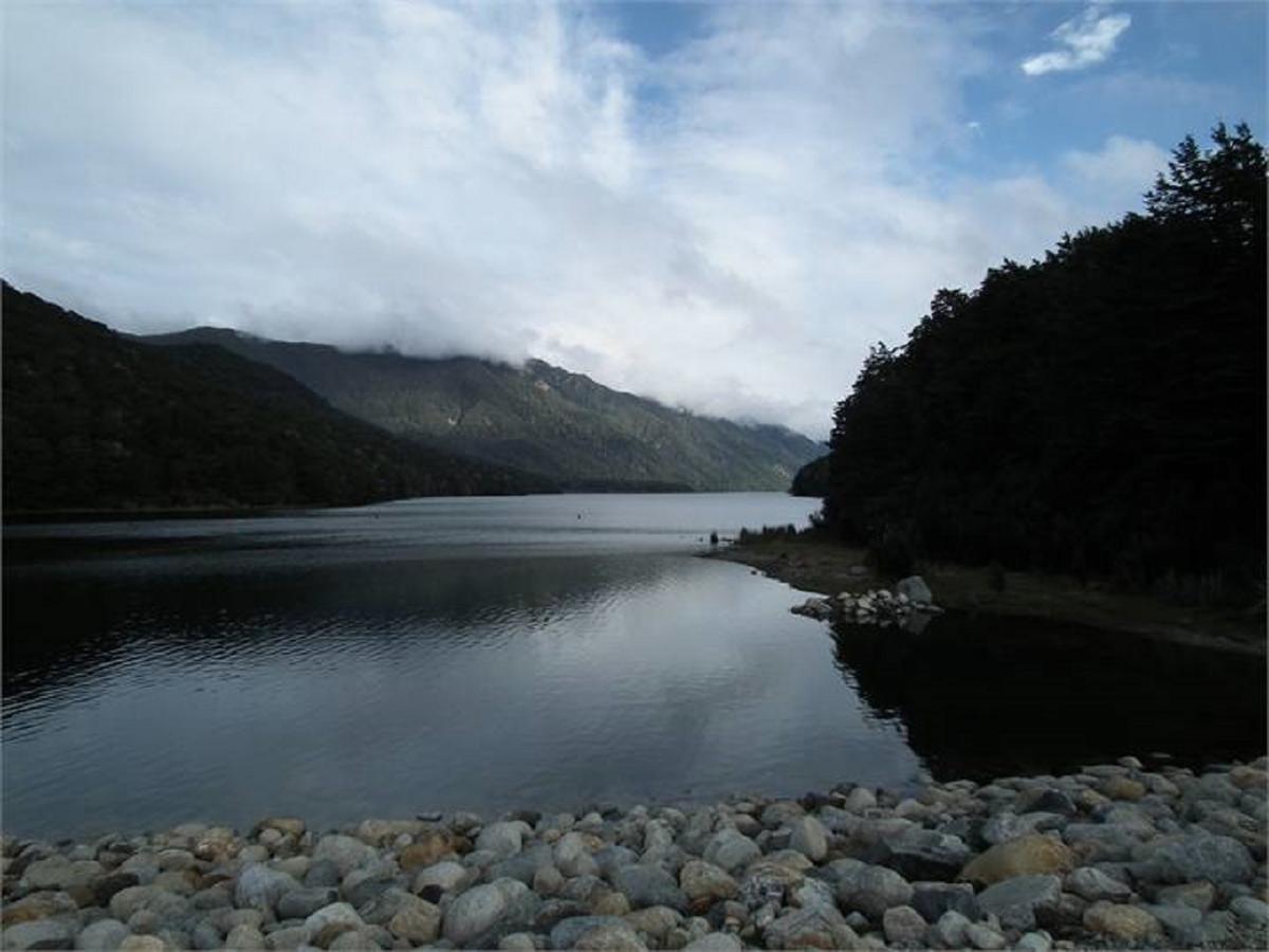 Mountains Edge Cabins Monowai エクステリア 写真